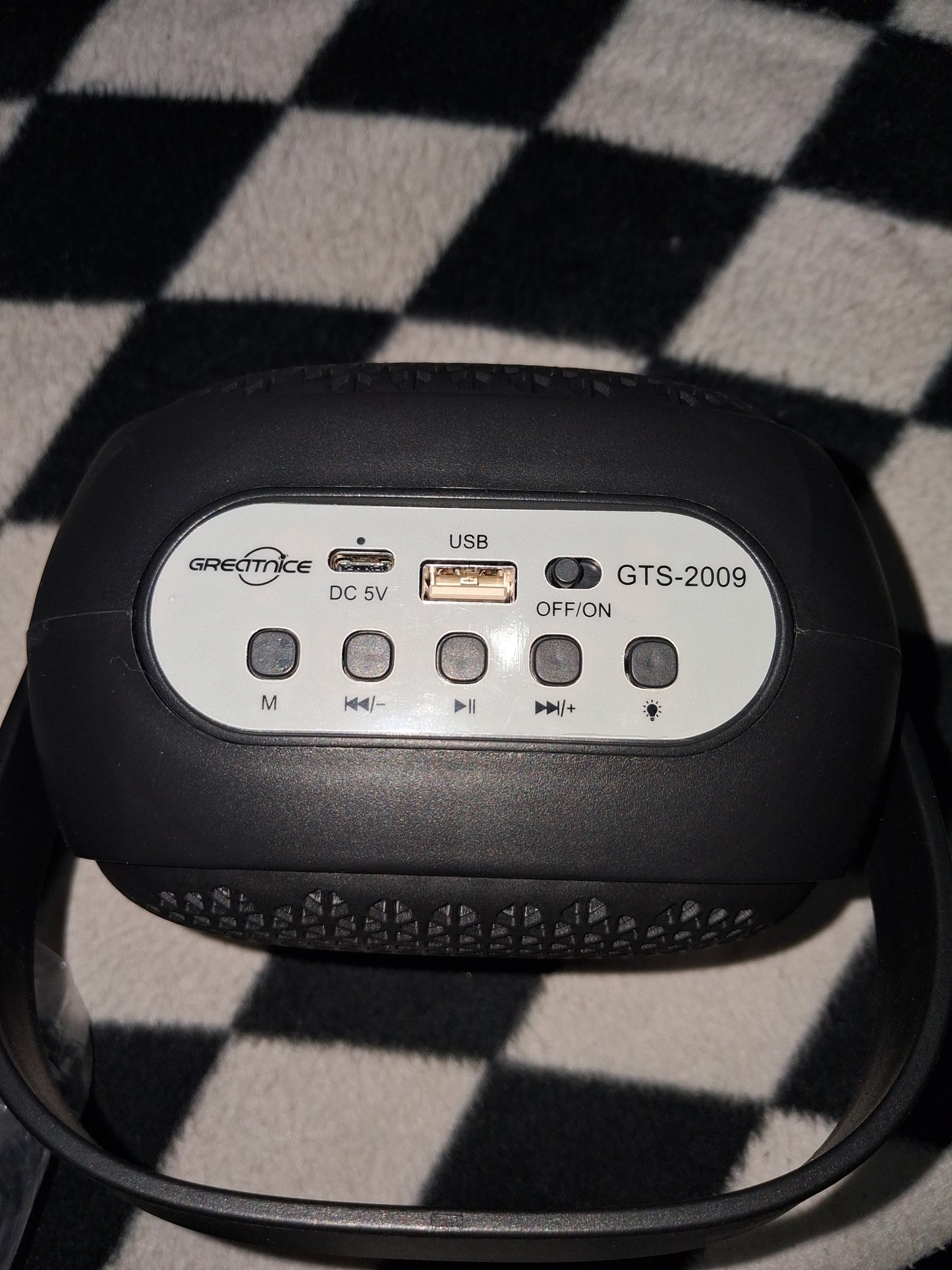 Karaoke Speaker GTS 2009 with 2 microphones